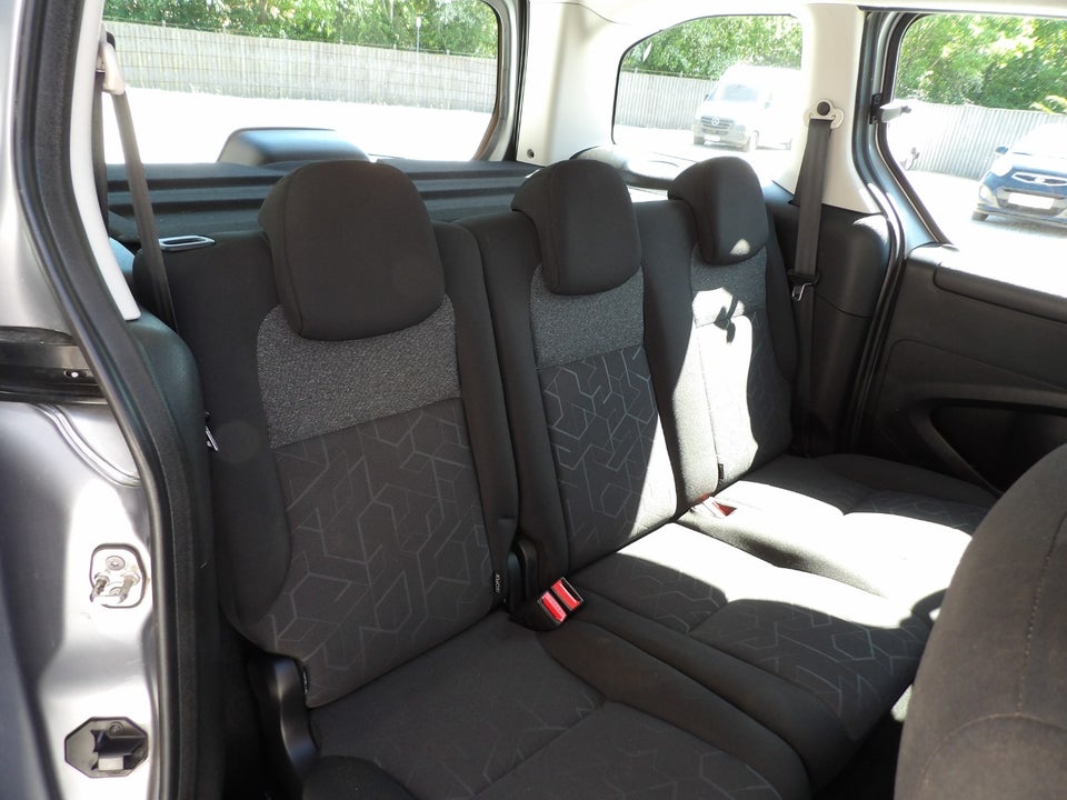 Peugeot Partner Tepee 1,6 BlueHDi 100 Active 5d