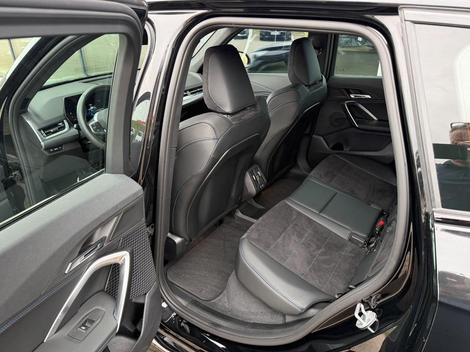 BMW iX1 eDrive20 M-Sport 5d