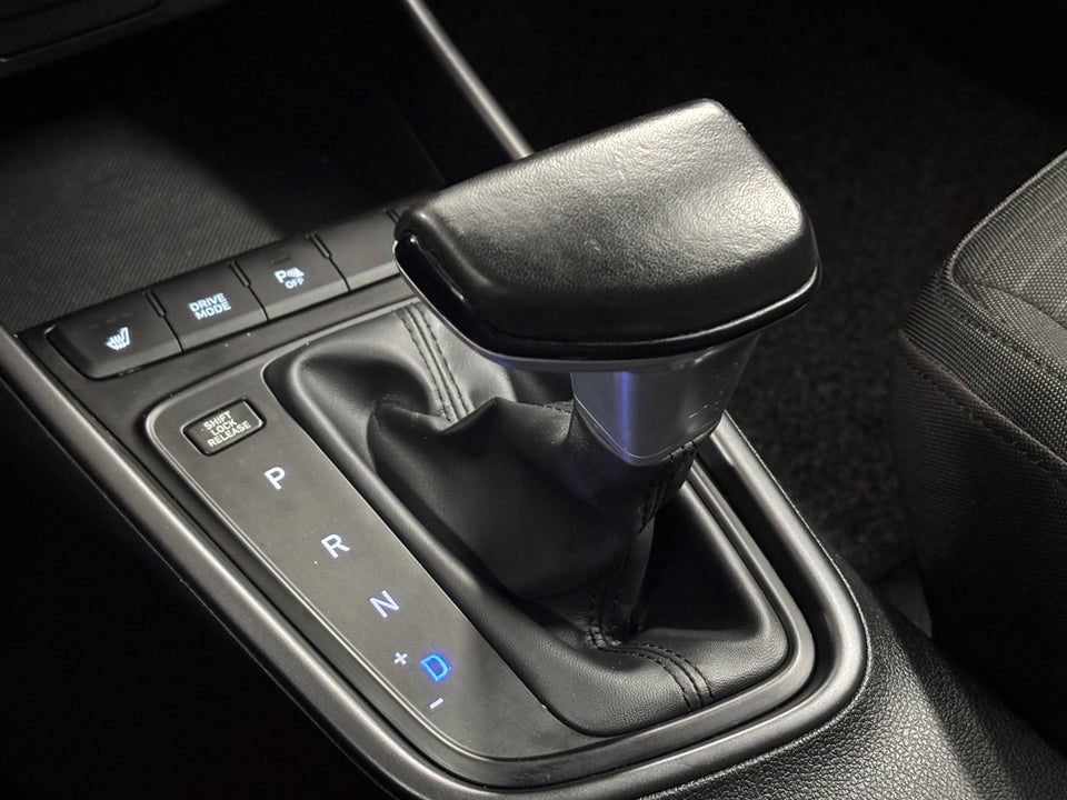 Hyundai i20 1,0 T-GDi Essential DCT 5d