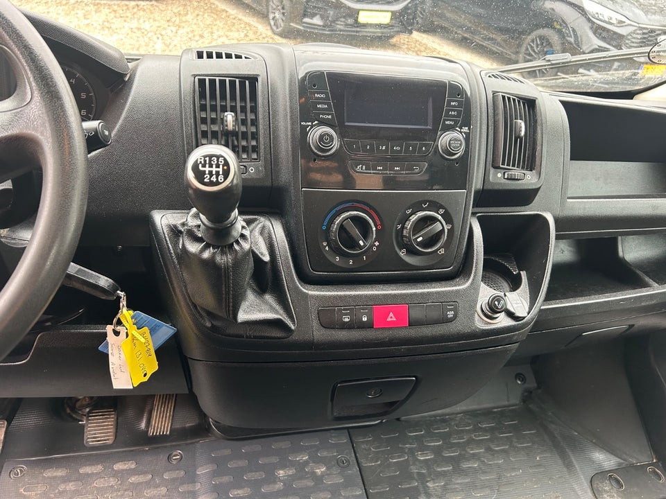 Peugeot Boxer 335 2,2 HDi 130 Ladvogn L3 2d