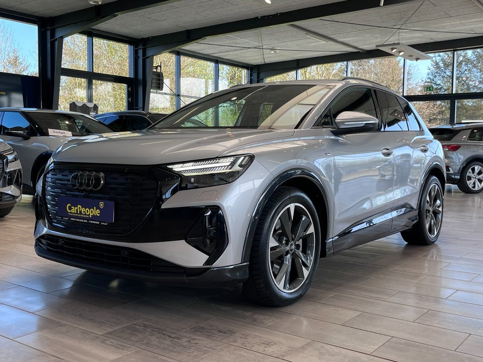 Audi Q4 e-tron 45 S-line 5d