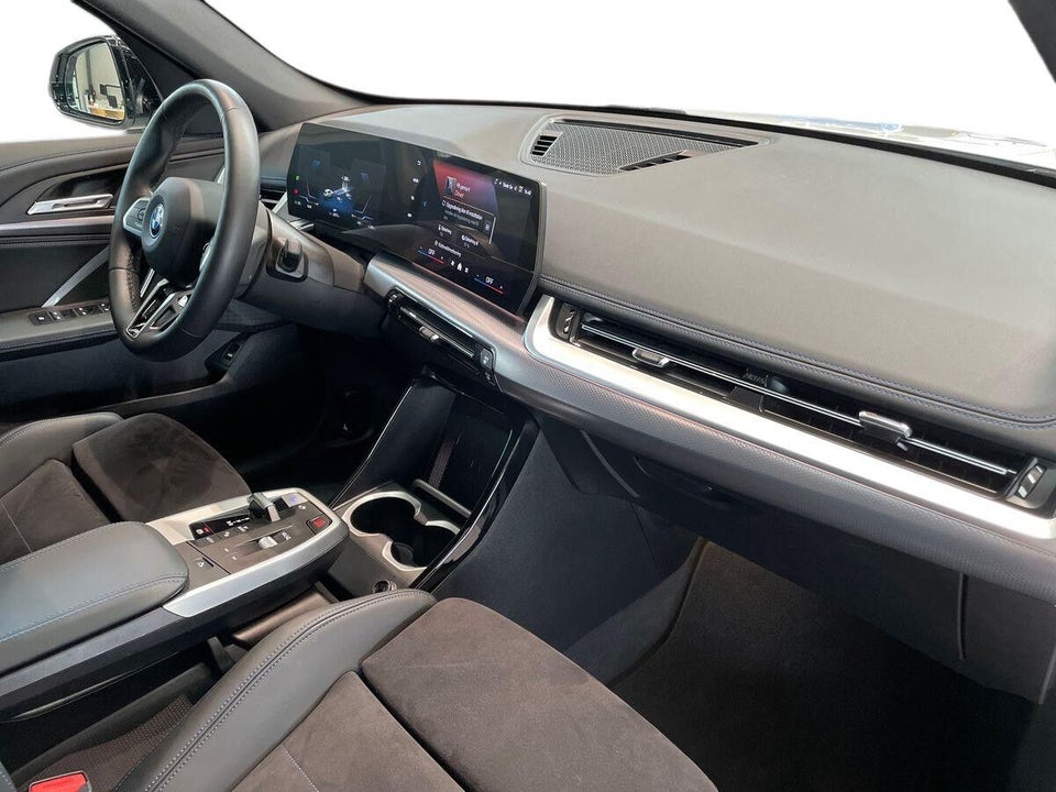 BMW iX1 eDrive20 M-Sport 5d