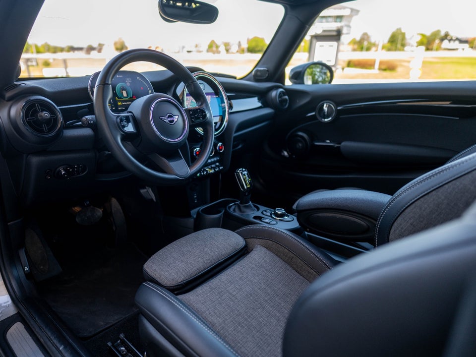 MINI Cooper SE Premium Extra 3d