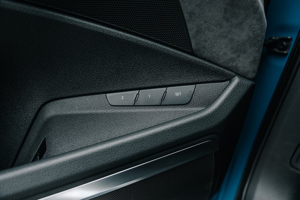 Audi e-tron 55 S-line quattro 5d