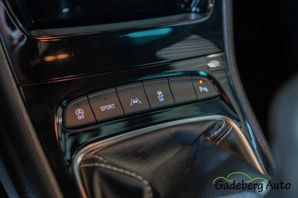 Opel Astra 1,4 T 150 Dynamic 5d