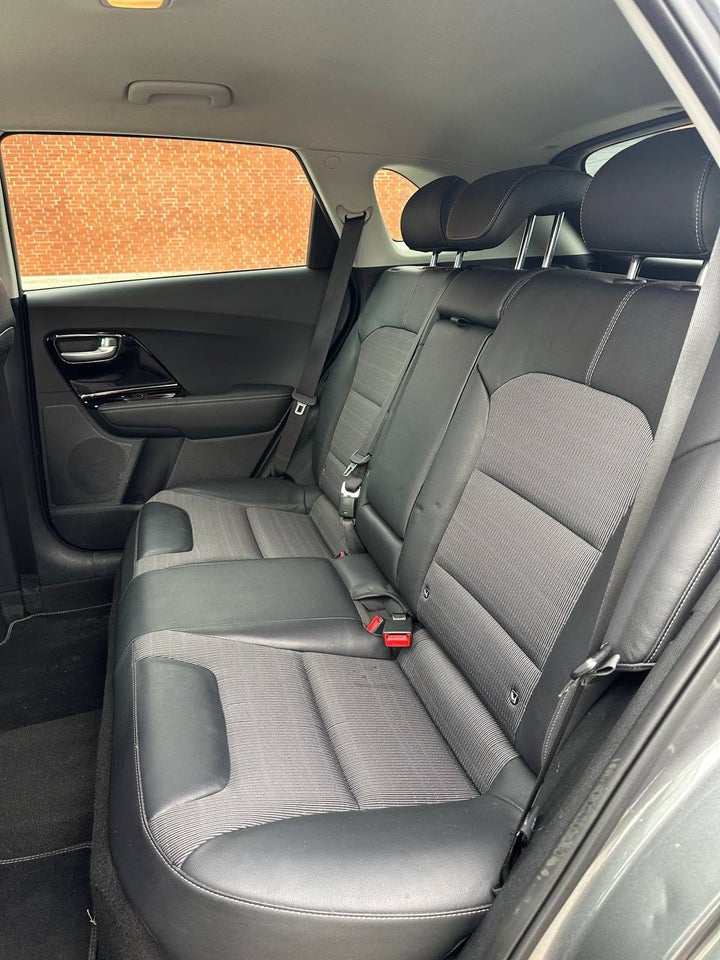 Kia Niro 1,6 PHEV Premium DCT 5d