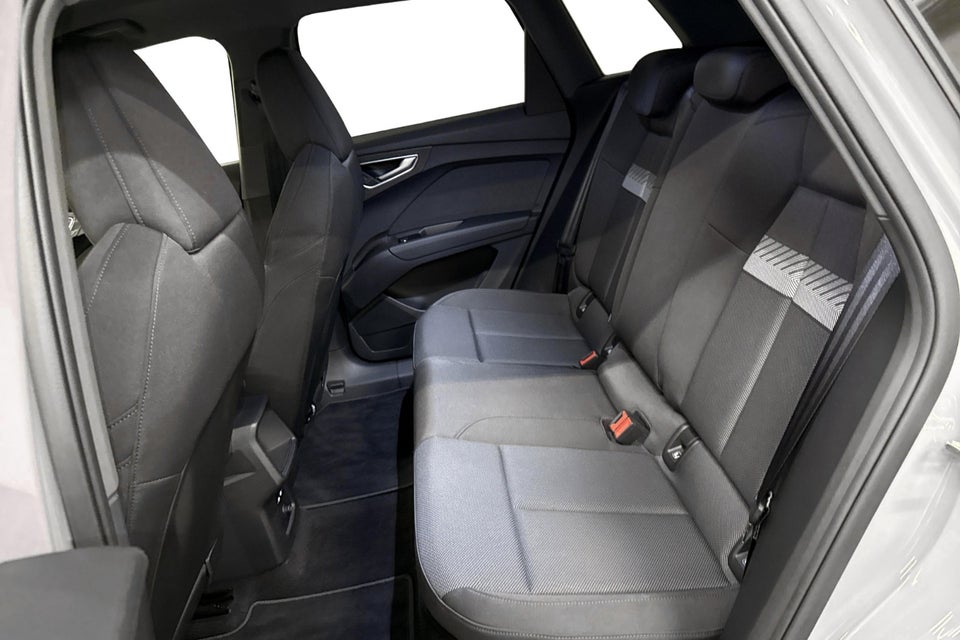 Audi Q4 e-tron 45 Progress 5d