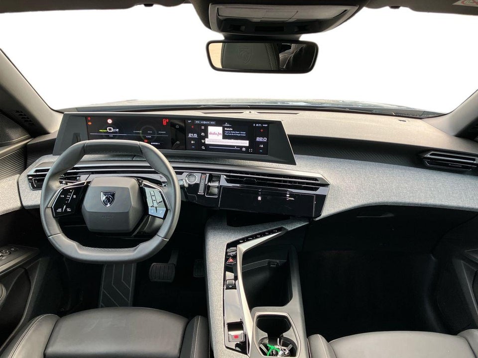 Peugeot e-5008 77 Allure 7prs 5d