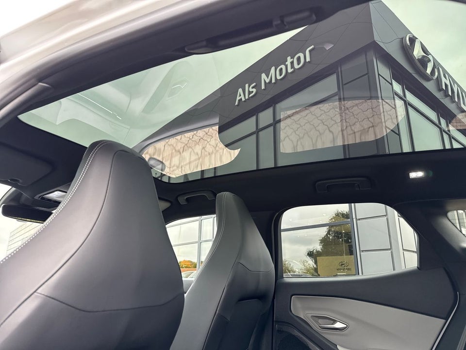 Ford Explorer 79 Premium Extended Range AWD 5d