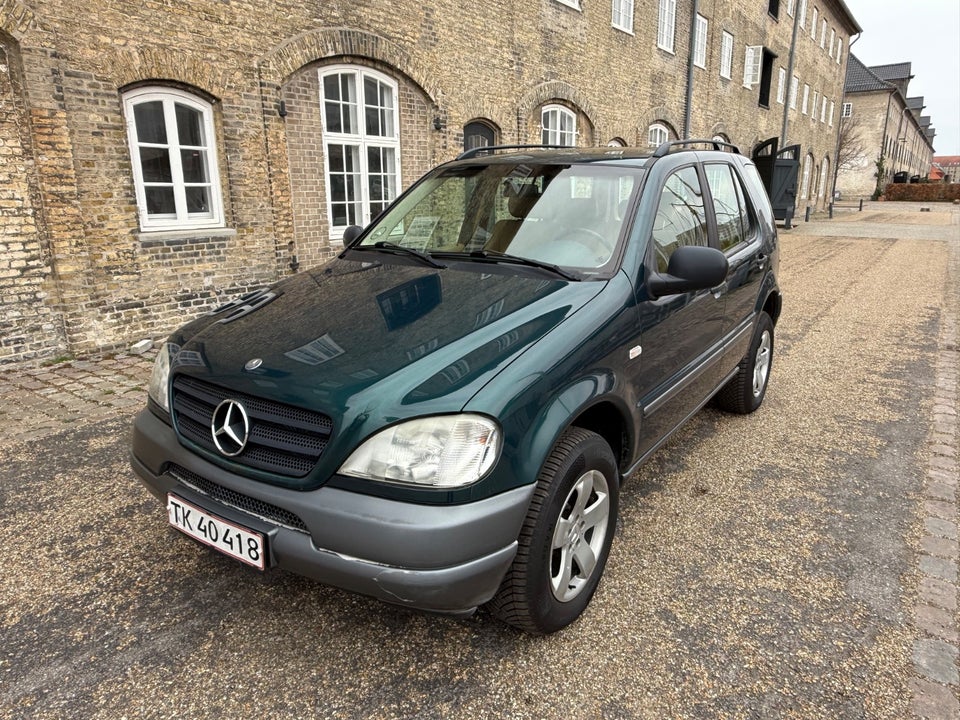 Mercedes ML320 3,2 aut. 5d