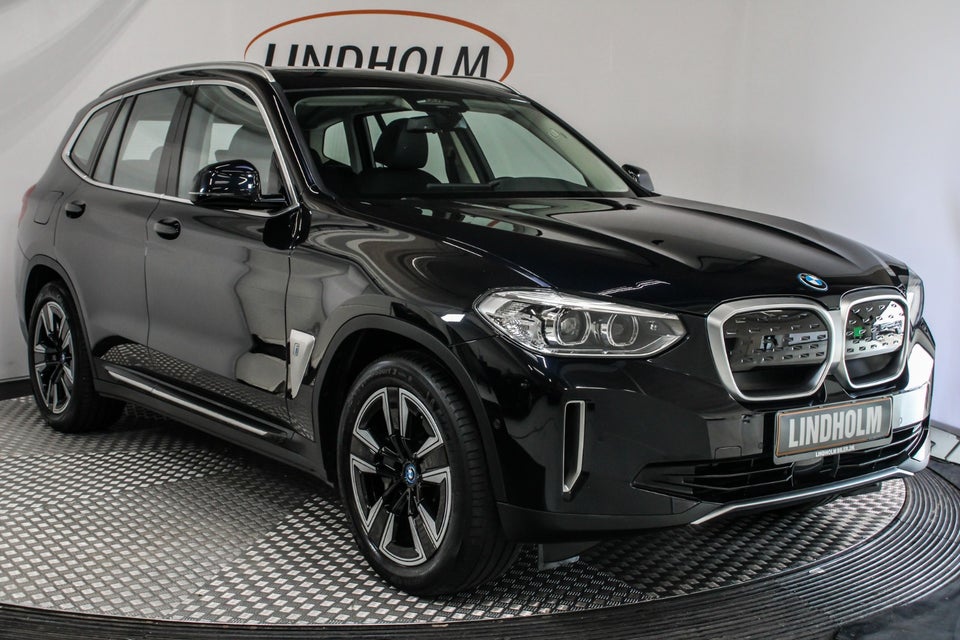 BMW iX3 Charged 5d