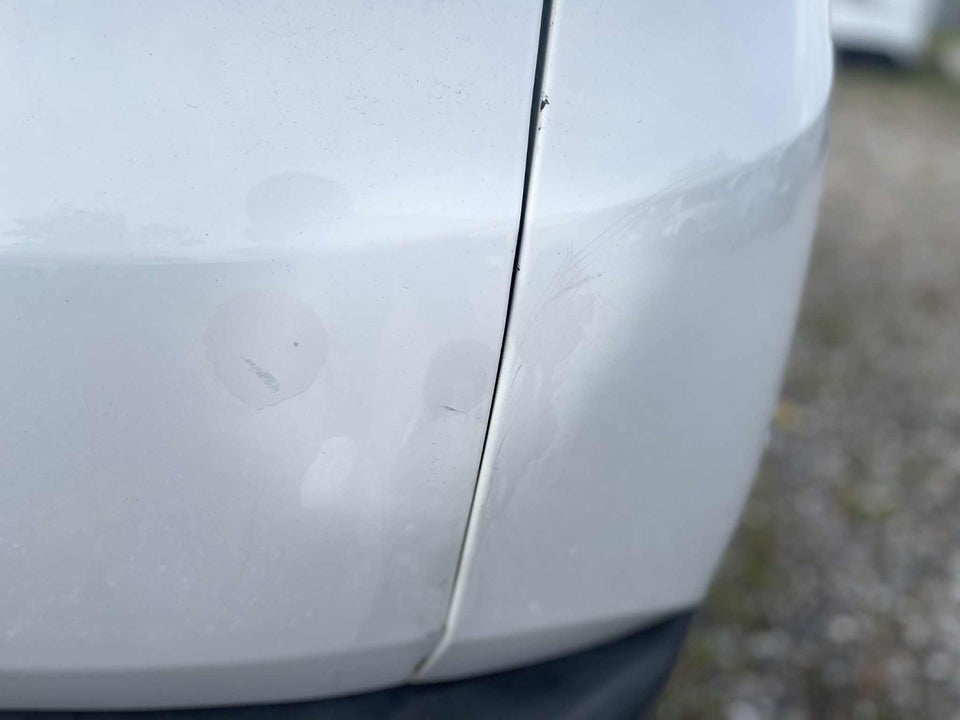 Peugeot 2008 1,2 VTi 82 Active 5d