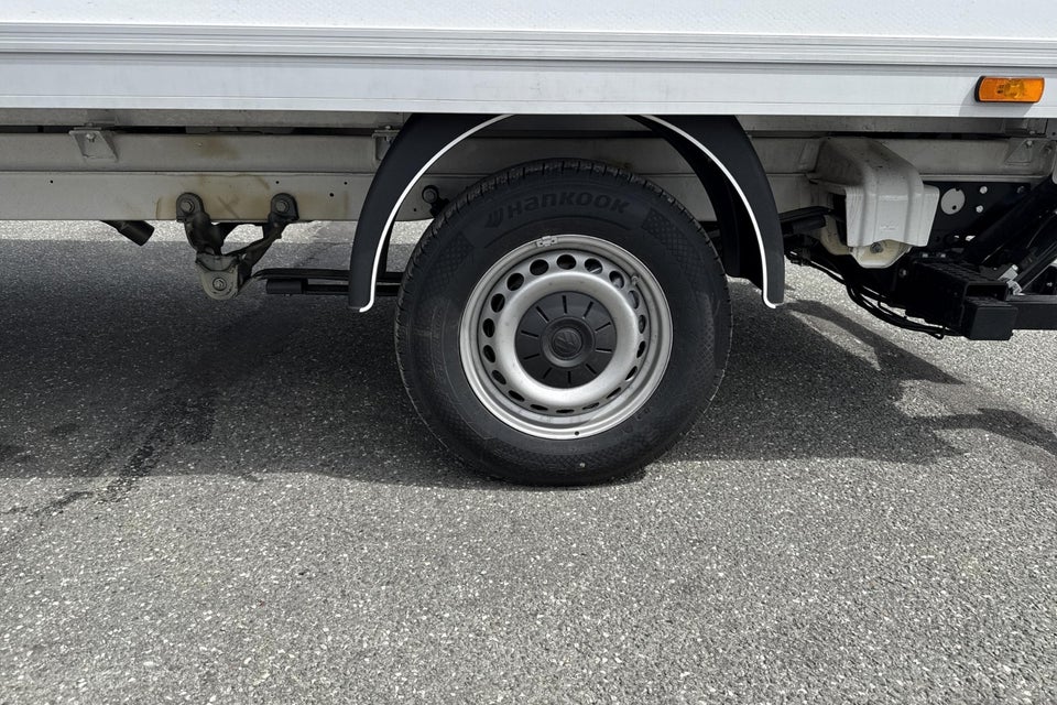 VW Crafter 35 2,0 TDi 177 Alukasse m/lift aut.