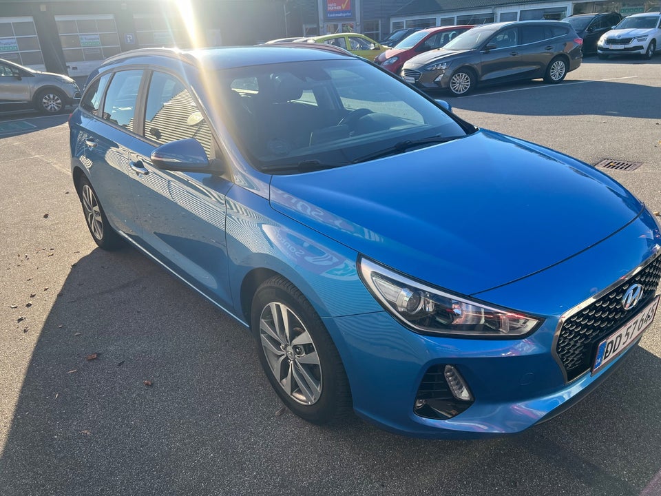 Hyundai i30 1,0 T-GDi Premium stc. 5d