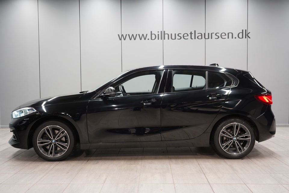 BMW 118i 1,5 Sport Line aut. 5d