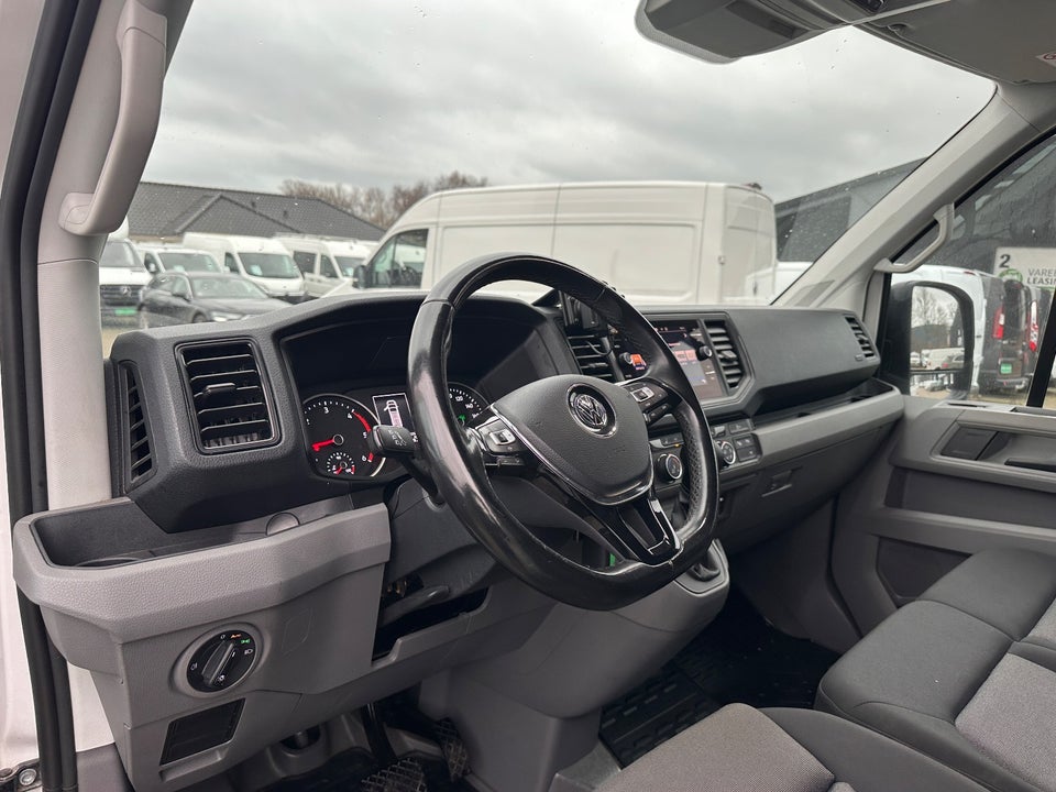 VW Crafter 35 2,0 TDi 177 Kassevogn L3H2 aut.