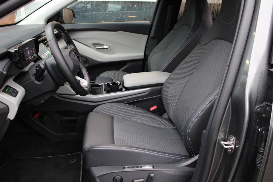 Ford Explorer 82 Select Extended Range 5d