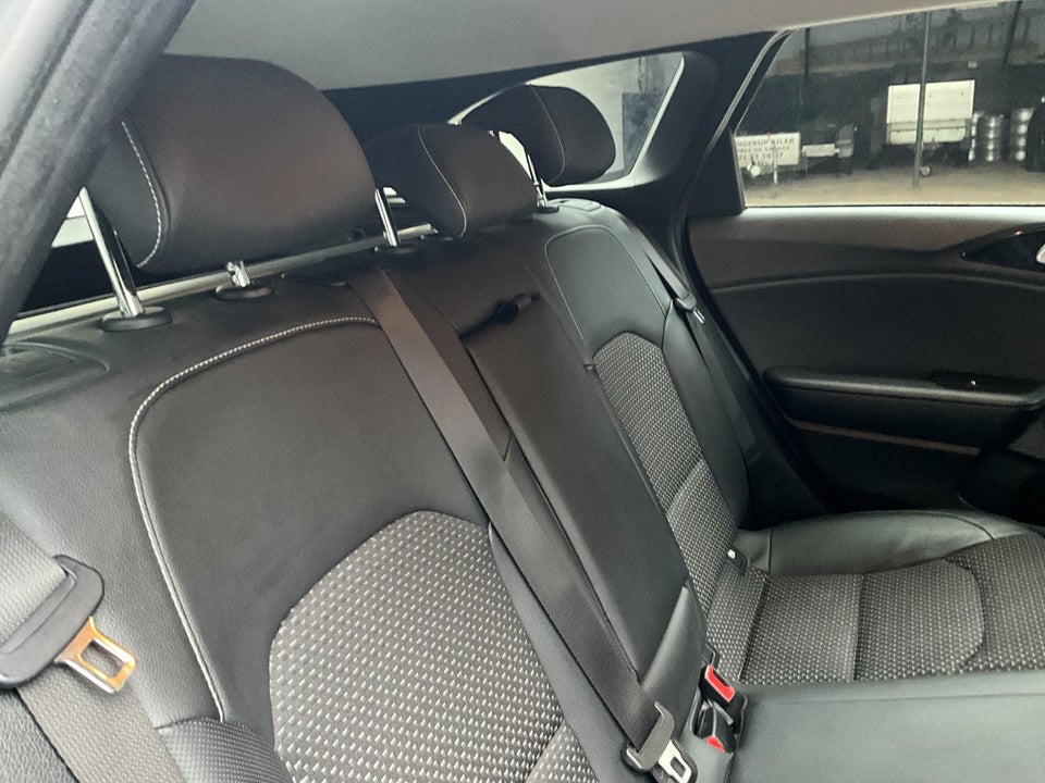 Kia Ceed 1,6 CRDi 136 Intro Edition SW 5d