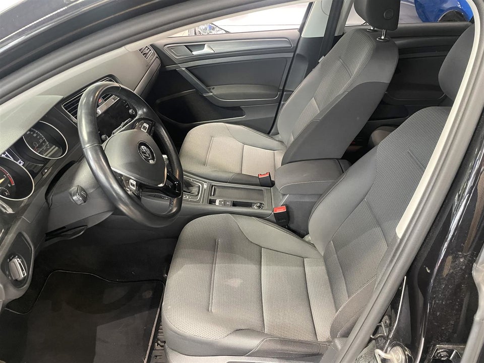 VW Golf VII 1,5 TSi 130 Comfortline Variant DSG 5d