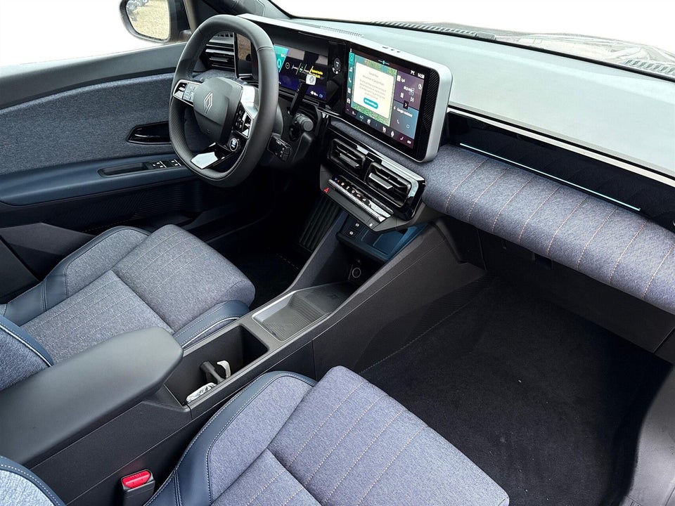 Renault 4 E-Tech 52 Techno 5d