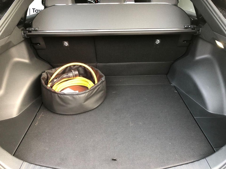 Toyota bZ4X Executive 5d