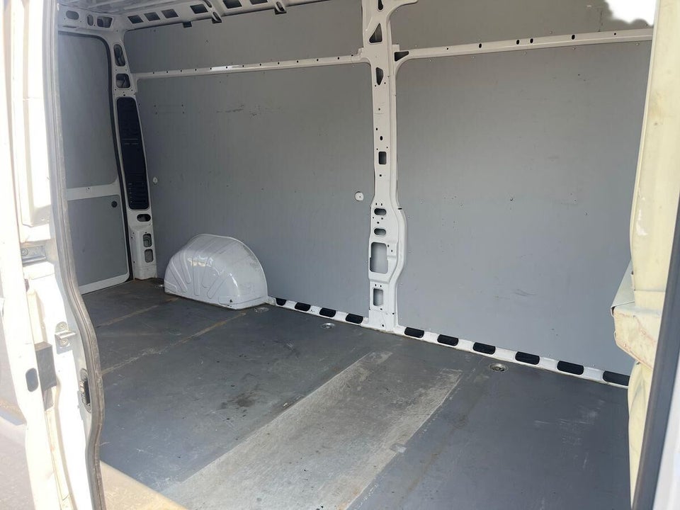 Fiat Ducato 35 2,2 MJT 140 Kassevogn L3H2 aut.