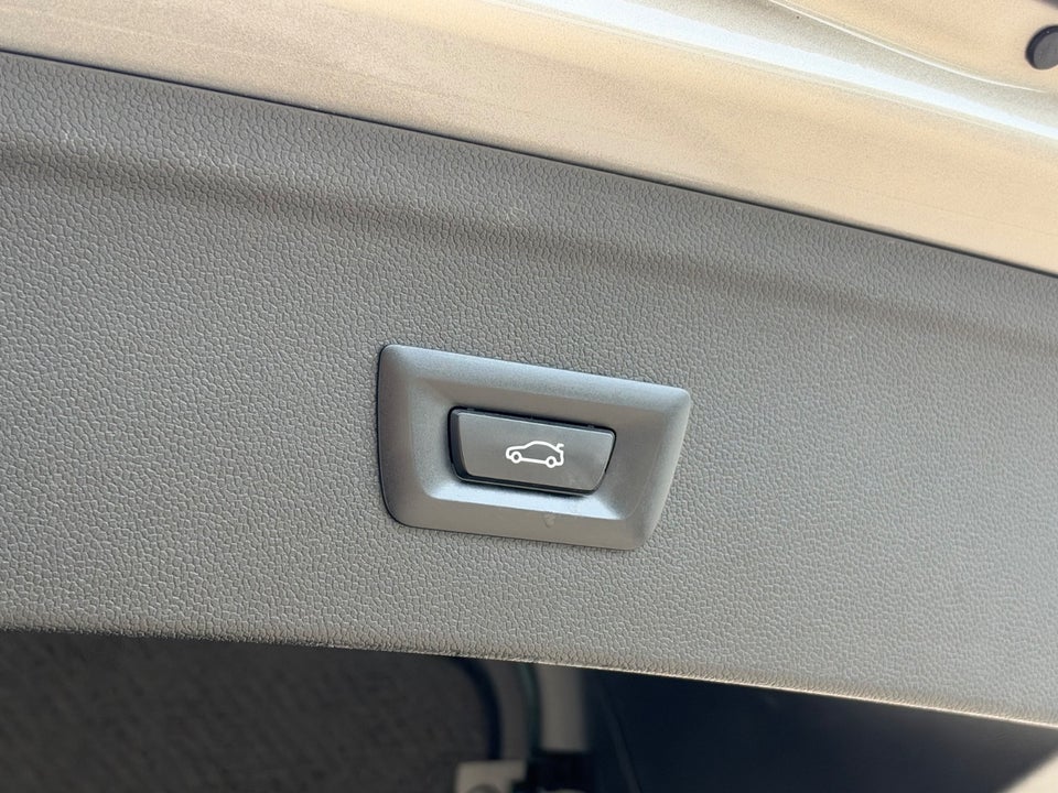 BMW iX xDrive40 Fully Charged 5d