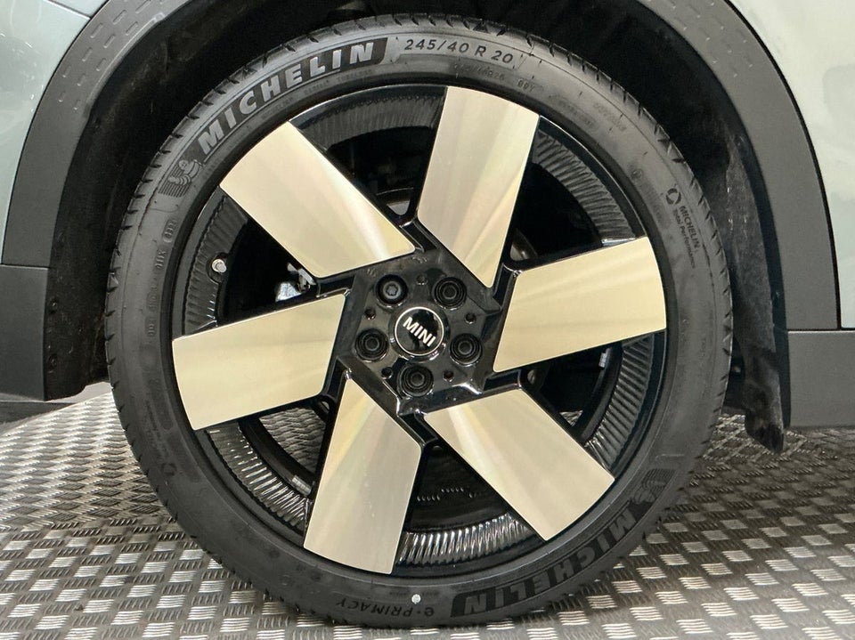 MINI Countryman SE Favoured Trim XL ALL4 5d