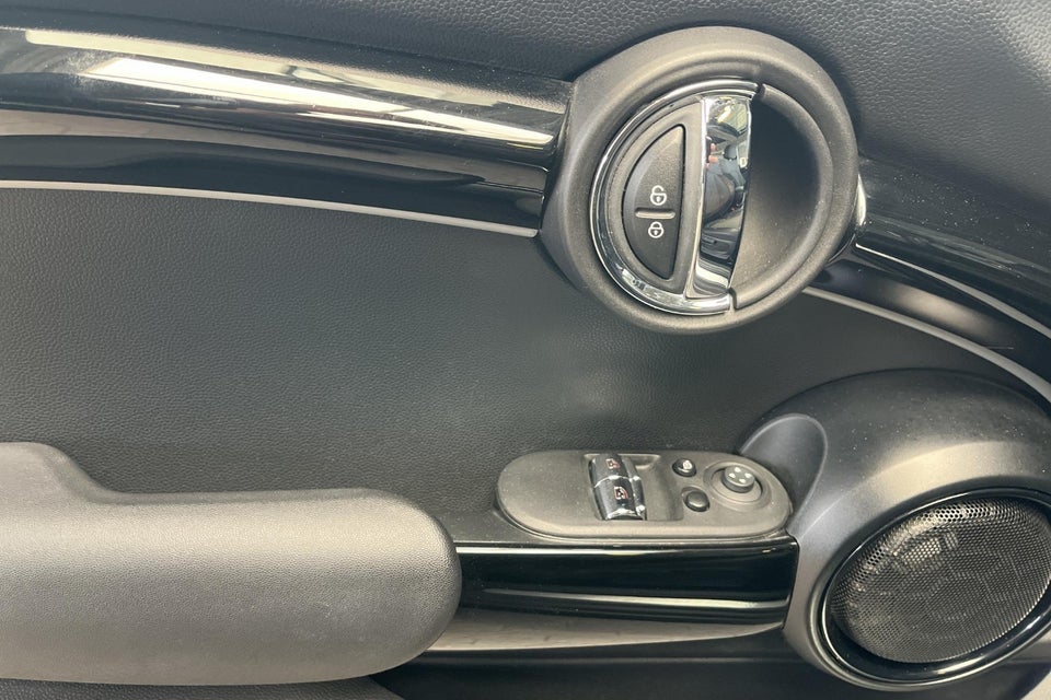 MINI Cooper SE Edition Premium Plus 3d