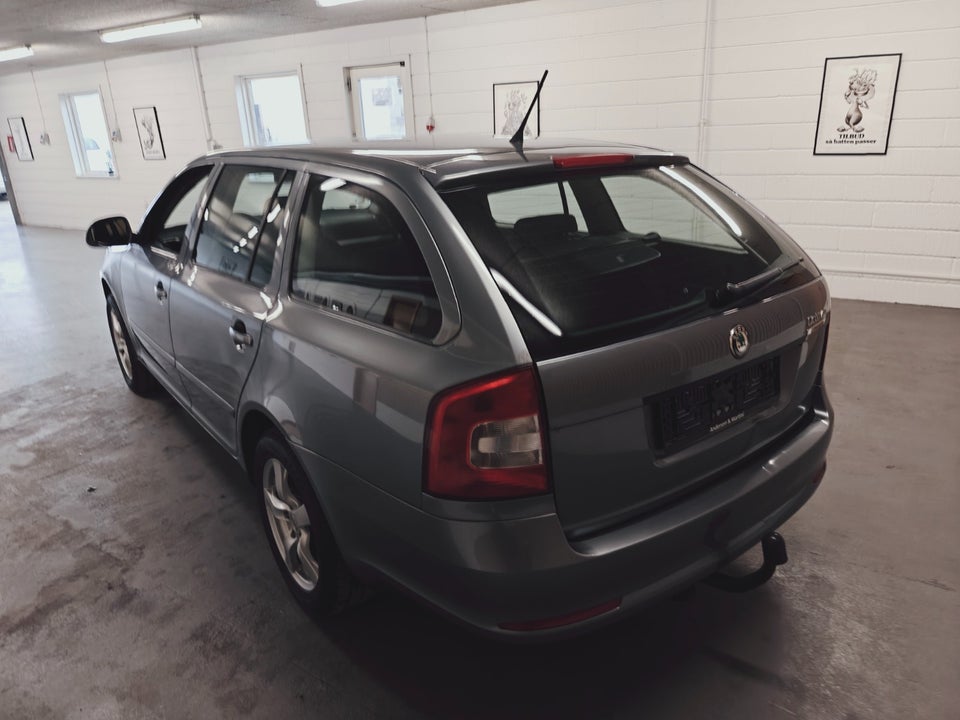 Skoda Octavia 1,6 TDi 105 Ambiente Combi GreenLine 5d