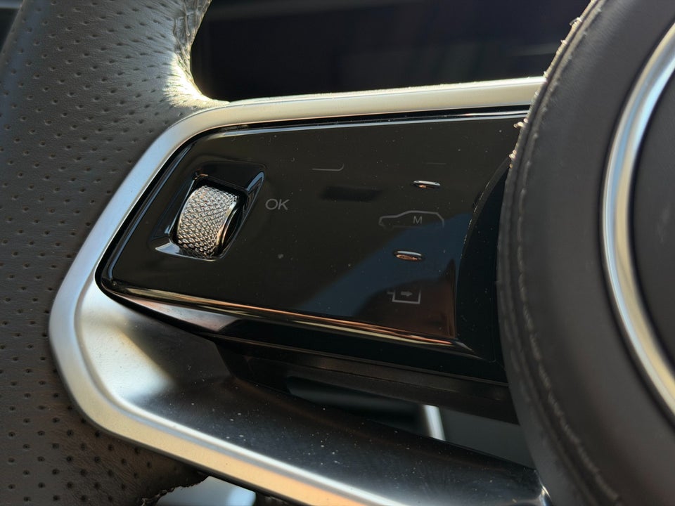 Hongqi E-HS9 99 Exclusive 5d