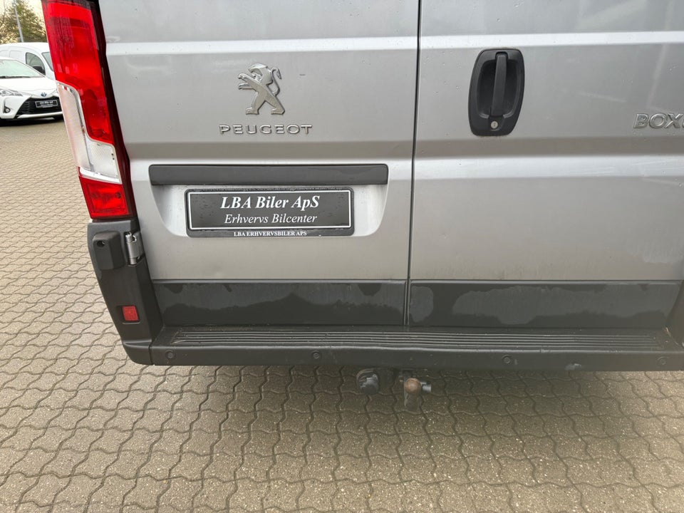 Peugeot Boxer 333 2,2 BlueHDi 140 L3H2 Premium