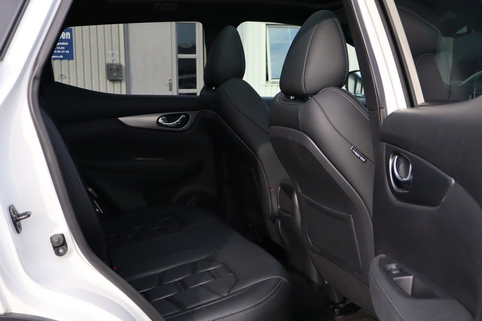 Nissan Qashqai 1,3 Dig-T 140 Tekna+ 5d