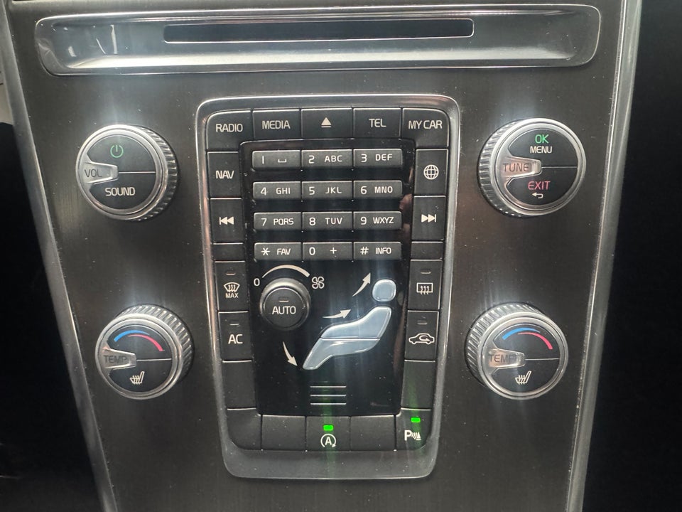 Volvo XC60 2,0 D4 190 Momentum 5d