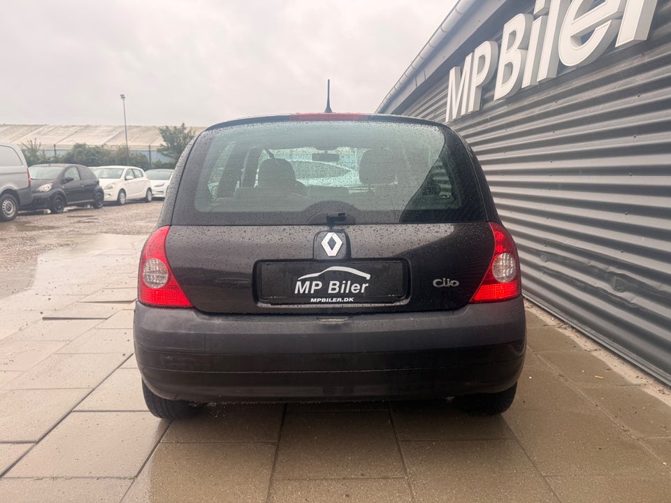 Renault Clio II 1,2 8V Basic 5d