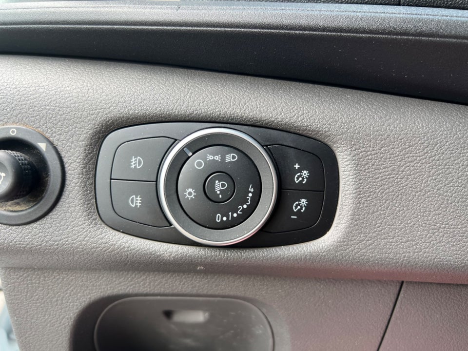 Ford Transit 350 L3 Chassis 2,0 TDCi 170 Trend H1 FWD