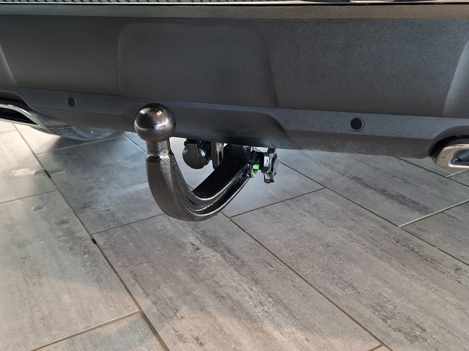 Peugeot 3008 1,6 Hybrid Allure Limited EAT8 5d