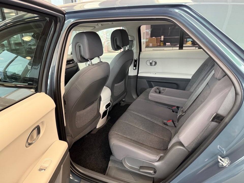 Hyundai Ioniq 5 77 Essential 5d