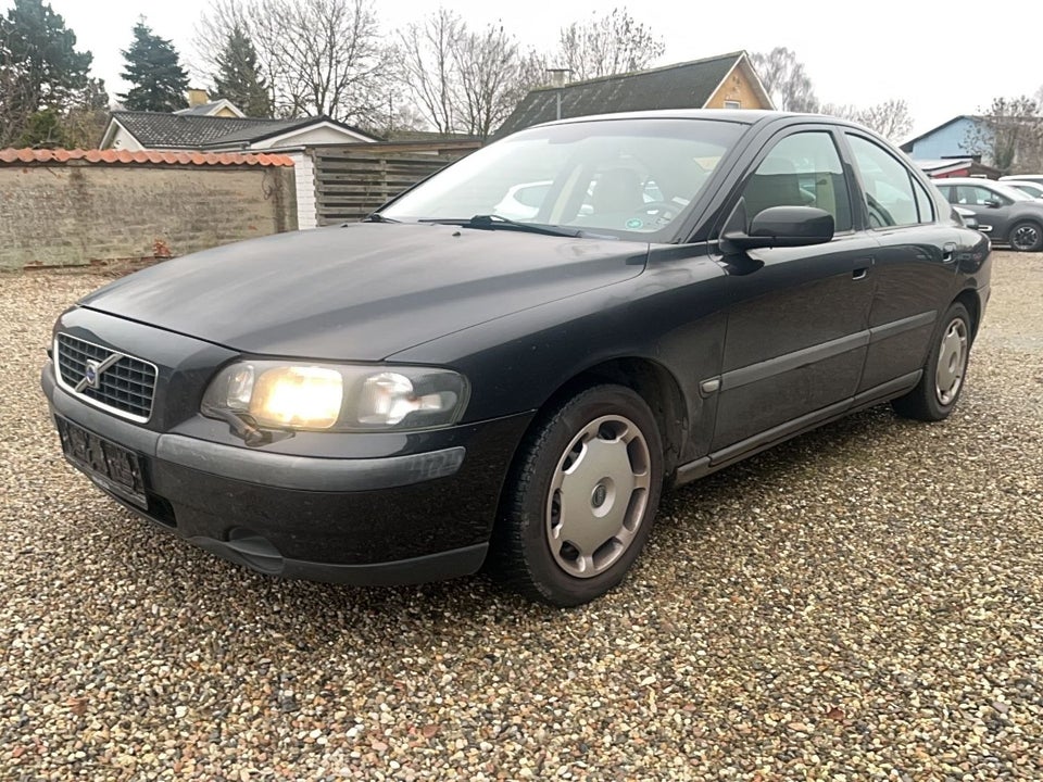 Volvo S60 2,4 140 4d