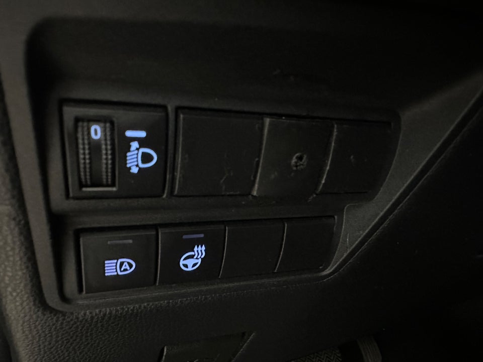 Toyota Yaris 1,5 Hybrid H1 e-CVT 5d