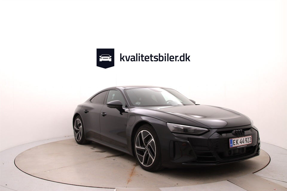 Audi e-tron GT quattro 4d