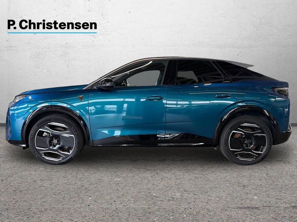 Peugeot e-3008 77 GT Pack 5d