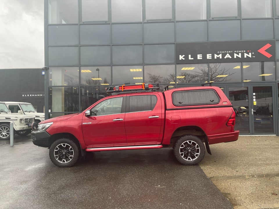 Toyota HiLux 2,4 D-4D 150 T3 Db.Kab 4x4 4d