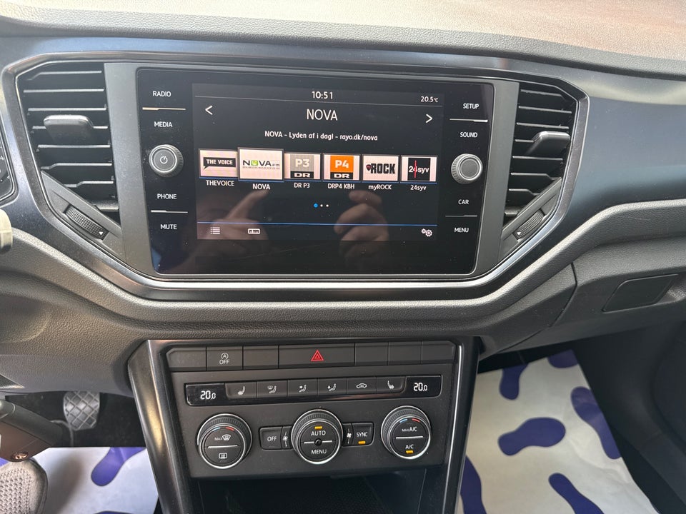 VW T-Roc 1,0 TSi 115 City 5d