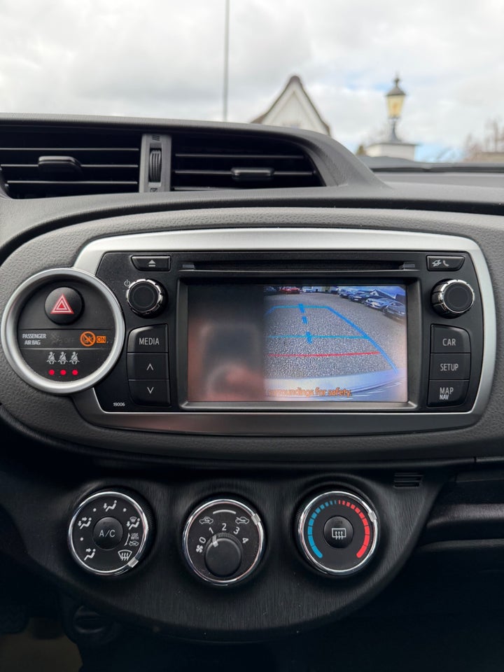 Toyota Yaris 1,3 VVT-i T2 Touch 5d