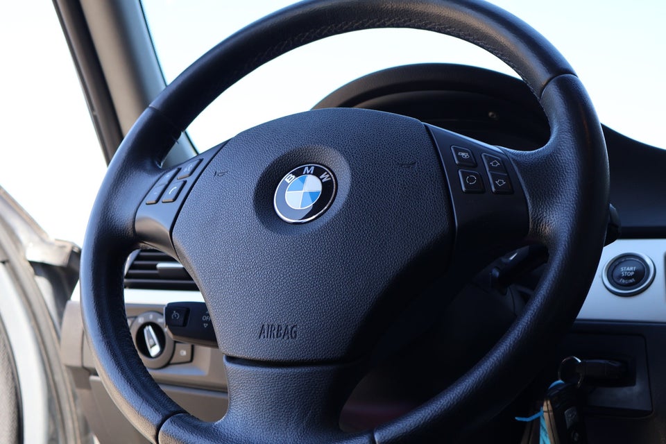 BMW 320d 2,0 Touring 5d