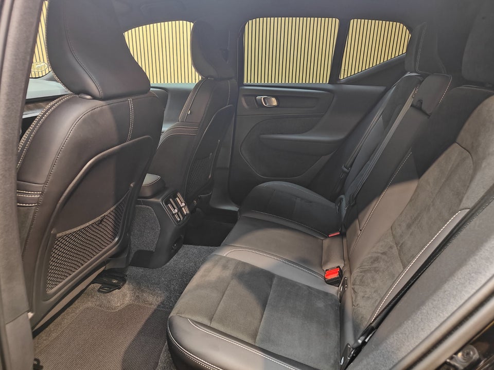 Volvo XC40 ReCharge Twin Plus 5d