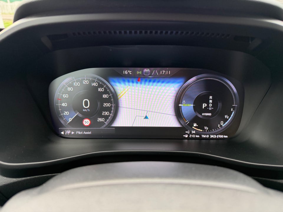 Volvo XC40 1,5 T4 ReCharge Momentum aut. 5d