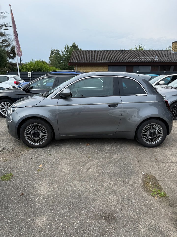 Fiat 500e 42 Icon Plus 3d