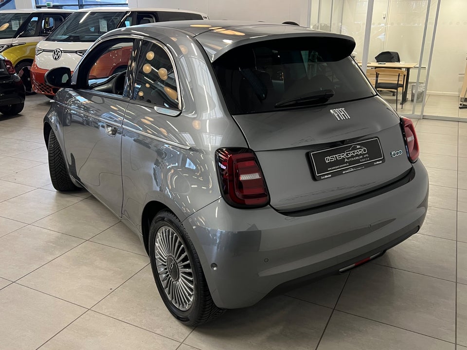 Fiat 500e 42 Icon 3d